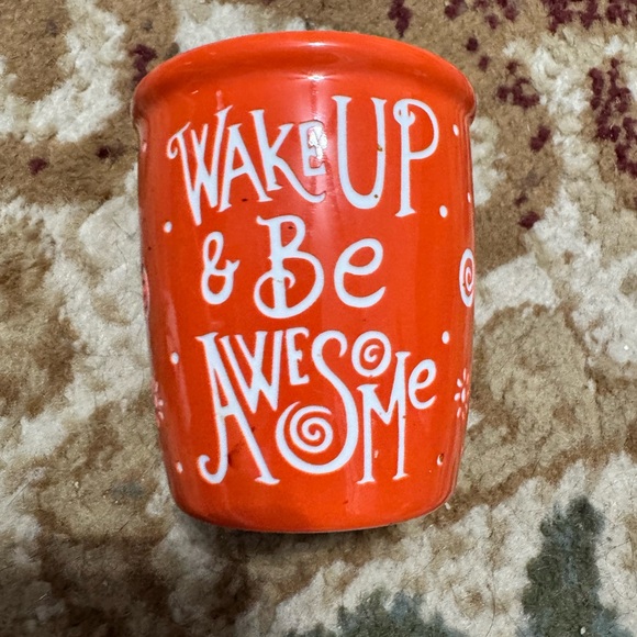 Scentsy Warmer Wake Up and Be Awesome Mini Warmer retired Nightlight - Picture 1 of 9